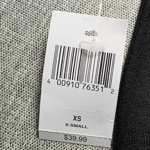 NWT Disney Parks Disneyland Minnie Mouse Sequin Black Sparkle Tee Women's XS - Picture 6 of 7